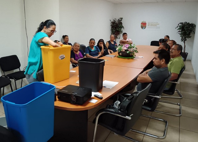 SEMAHN capacita a personal de limpieza de la Sociedad Operadora de la Torre Chiapas
