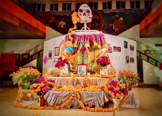 <p>Fomenta Semahn tradiciones históricas de Chiapas en el 75 aniversario del Herbario, Museo y Jardín Botánico  </p>