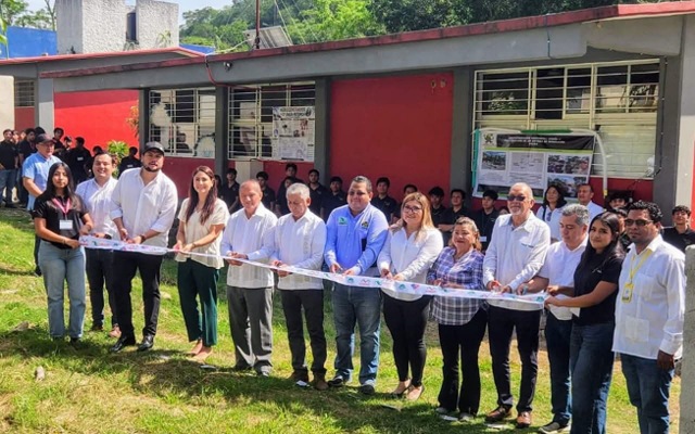 Inauguración del primer sistema autónomo de Energía Eólica del plantel del CECyTE en San Fernando
