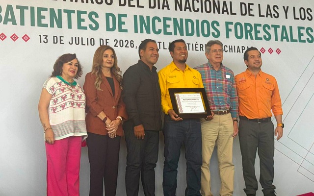 Chiapas reconoce la entrega de sus combatientes forestales