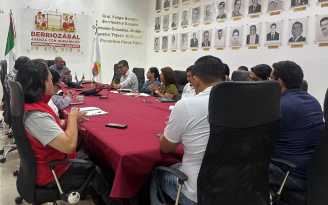SEMAHN acompaña proyecto apícola en Berriozábal